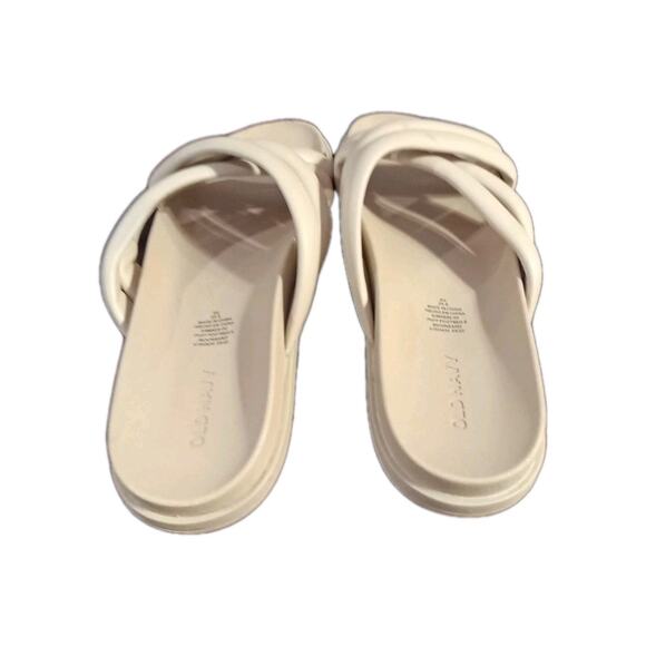 Cream Slide Sandal Sz 8.5 Puff Straps, Moonsand Beach Comfort Old Navy - Picture 3 of 5